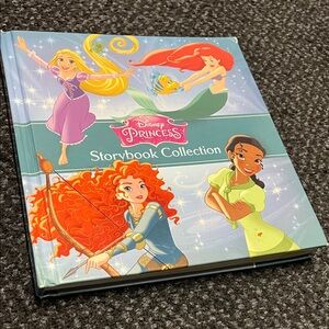 ⭐️3/$20 Disney Princess Storybook with Vibrant Colors